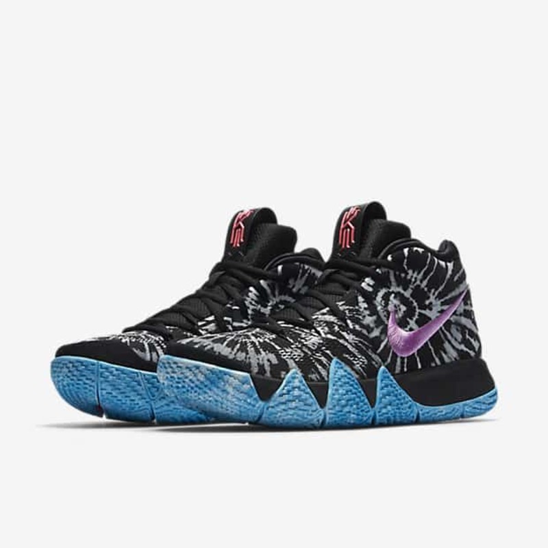 Nike kyrie 4 all black hotsell